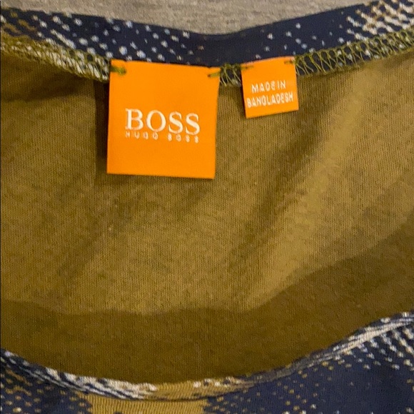 Trendy Blue Hugo Boss T-Shirt - Picture 2 of 3